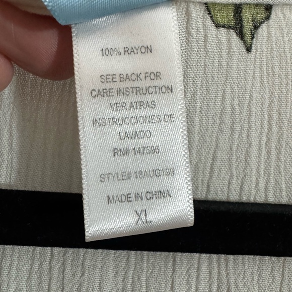 M.FASIS Floral Tie Front Blouse Size XL | Cream Red Flower Boho Top - Picture 6 of 7